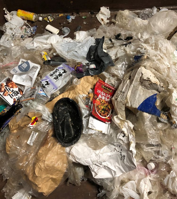 (トリミング済 軽量)可燃ごみ多量